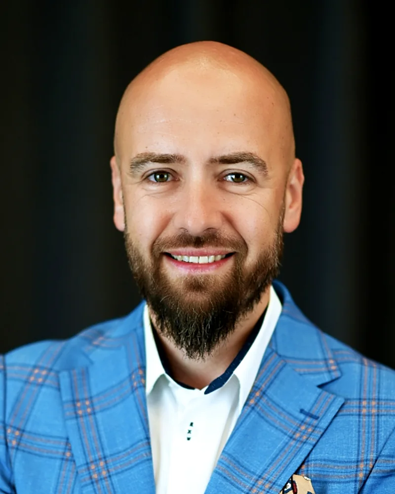 Dariusz Maciołek — BNP Paribas, TOP CMO in Poland